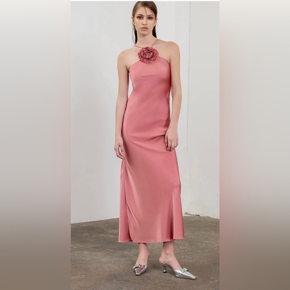 LAST CHANCE MOON RIVER Rosette Halter Maxi Dress - Picture 4 of 8